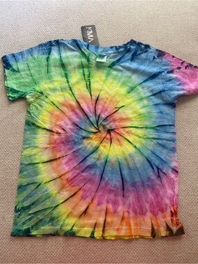KMA Kids Rainbow Tie-Dye Tee NWT 6/7